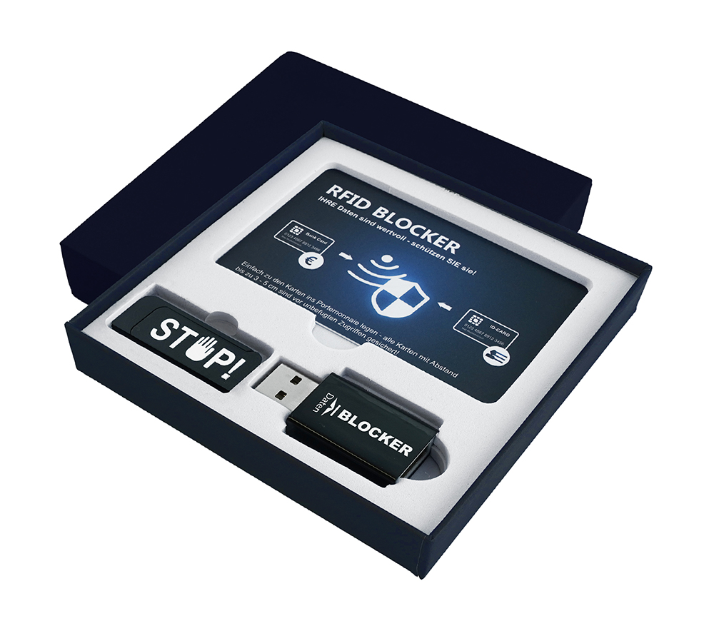 ED-050_Datenschutz-Set_Kollage_winkel_blauer_Karton_PL